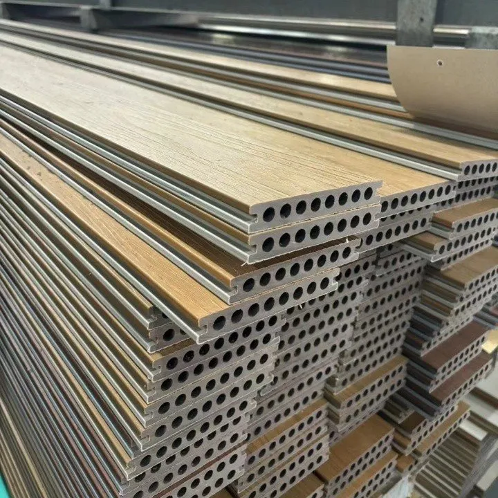 PE Materials Outdoor WPC Flooring high quality